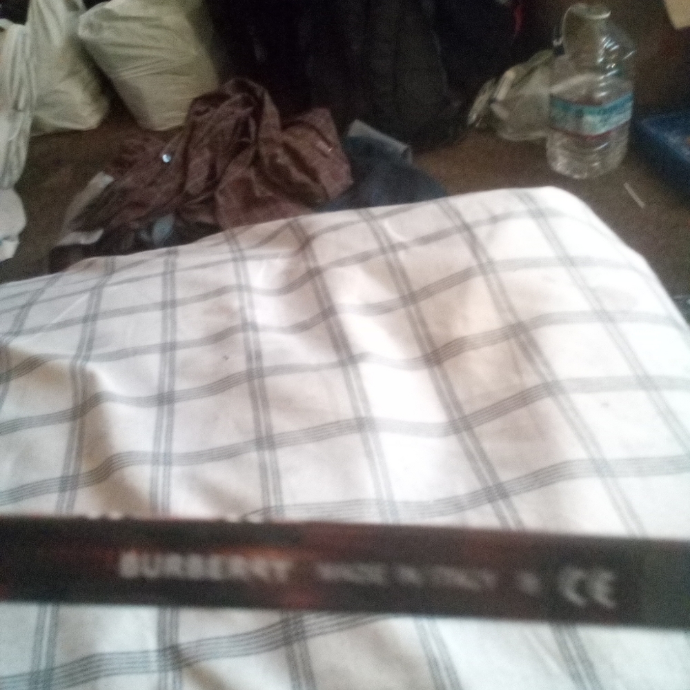 Burberry Glasses - Picture 2 of 4